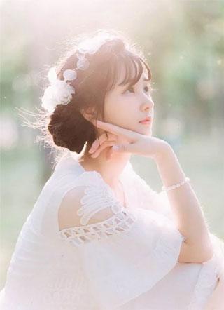 雪中一抹绿色